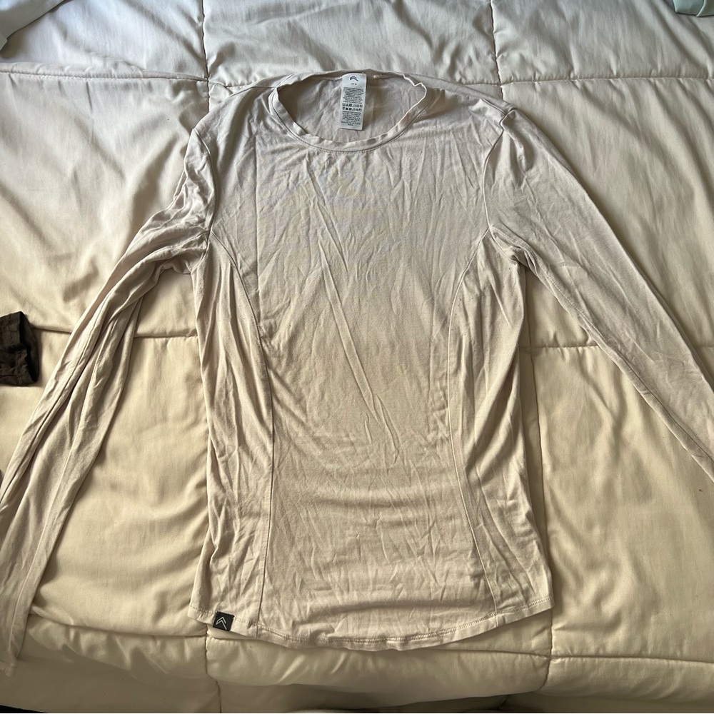 Mellow Soft Long Sleeve S small
